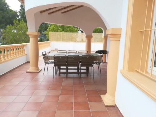 0307 Villa Nispero