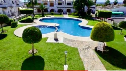 2-bed Apartment 10 Min Drive To The Beach!