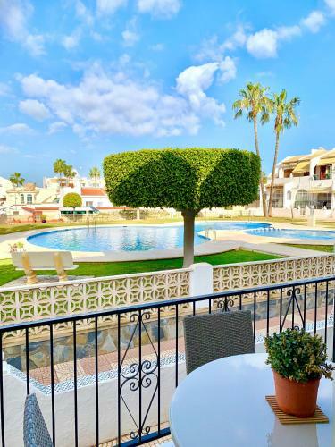 2-bed Apartment 10 Min Drive To The Beach!