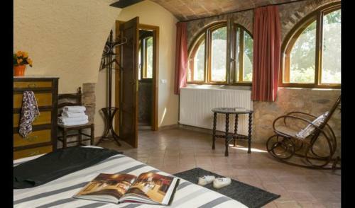 Orfes Villa Sleeps 16 With Pool And Air Con