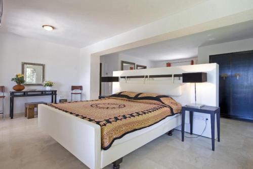 Xabia Villa Sleeps 8 Pool Wifi