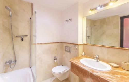 Two-bedroom Apartment In Calahonda