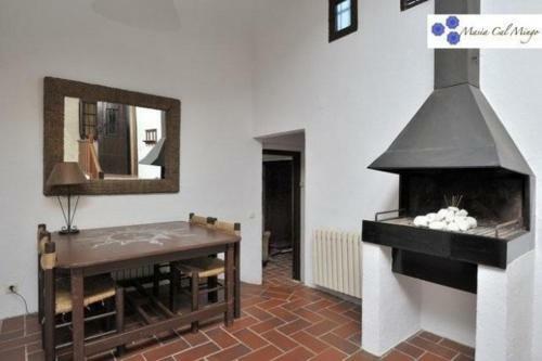 Sitges Villa Sleeps 18 Pool Wifi