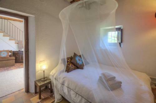Sitges Villa Sleeps 18 Pool Wifi