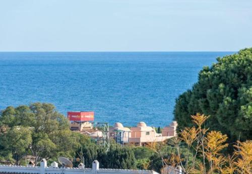 Cabopino Villa Sleeps 8 Pool Air Con Wifi