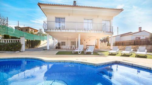 Terrafortuna Villa Sleeps 10 With Pool