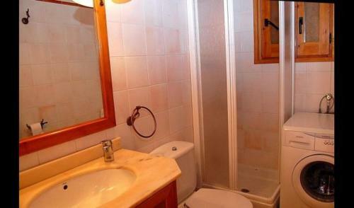 Olvan Villa Sleeps 10 With Pool
