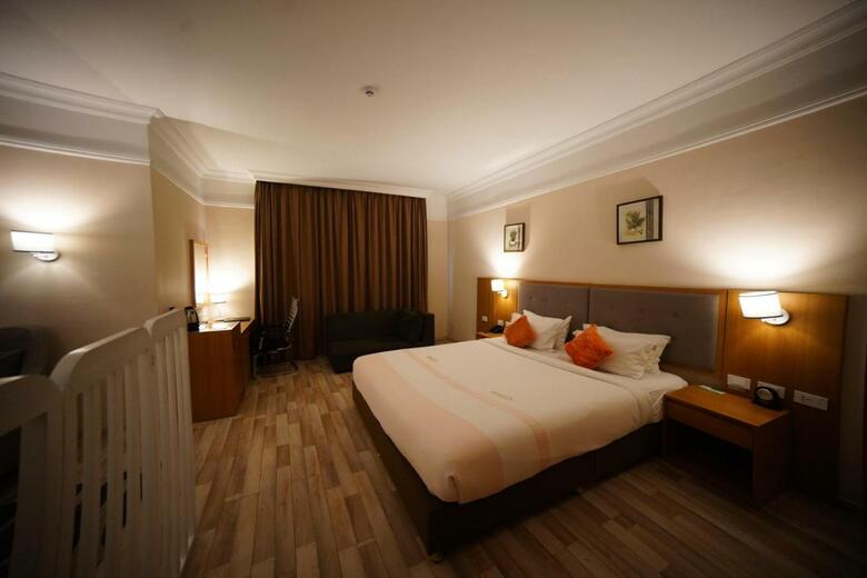 Mado Hotel