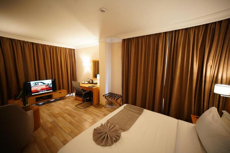 Mado Hotel