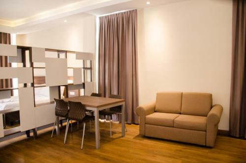Runway Hotel