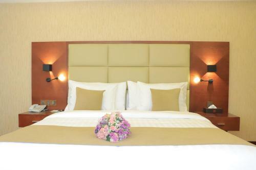 Desalegn Hotels And Resort
