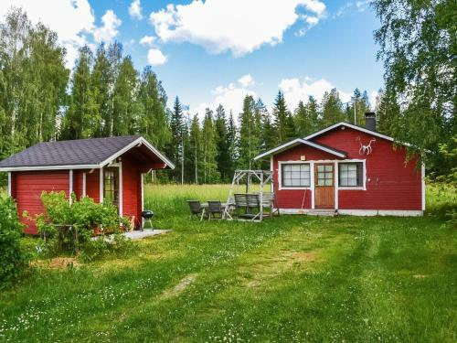 Holiday Home Pihalintu