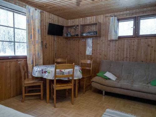 Holiday Home Pihalintu