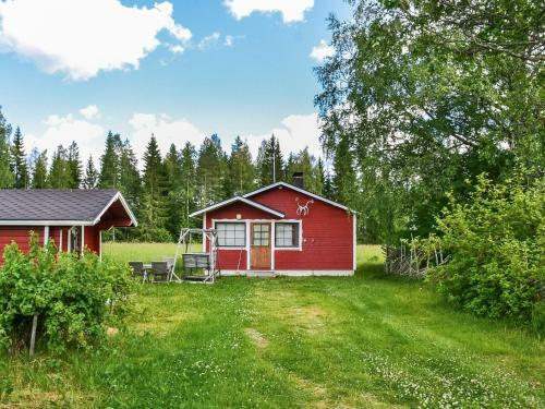 Holiday Home Pihalintu