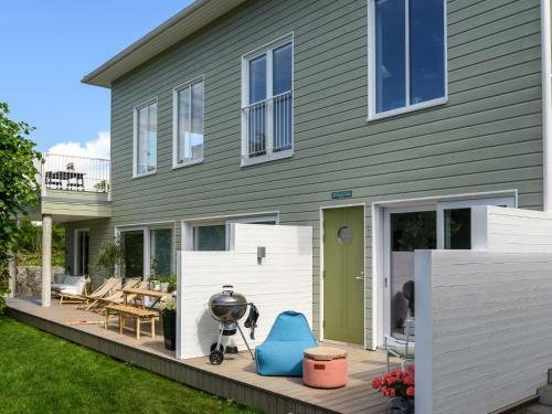 Holiday Home Surf And Turf