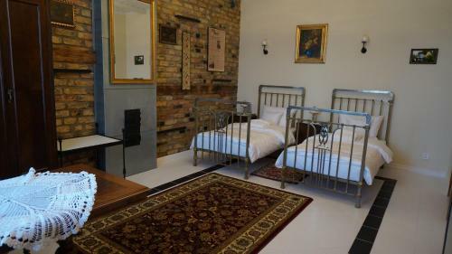 Hostal Apartamenty Galeria Trunk�w