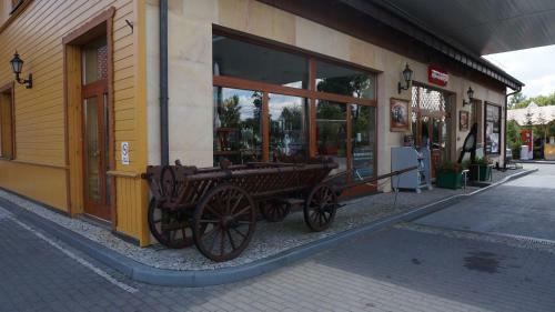 Hostal Apartamenty Galeria Trunk�w