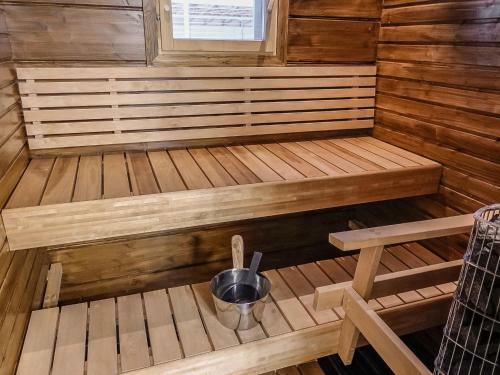 Holiday Home Levin Revontulitaivas E