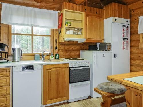 Holiday Home Lomav�in� 13