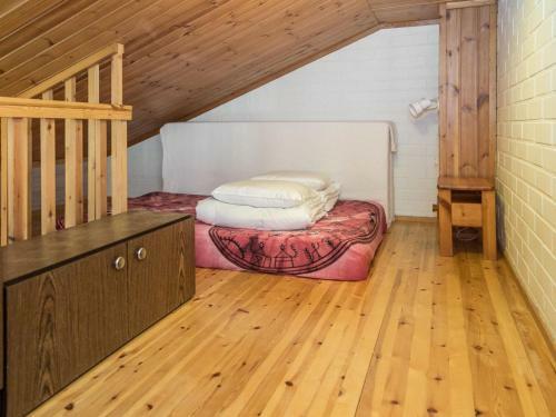 Holiday Home Yll�stokka 5