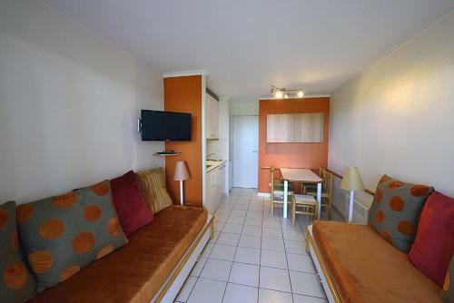 Apartamento 1m F6 133 - 102la