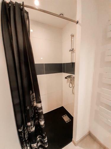 Apartamento Studio Renovated Bright And Quiet