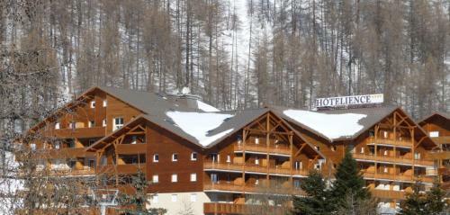 Chalets Du Verdon La Foux D'allos St4