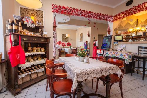 Hostal Restauracja I Pokoje Alba