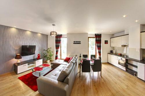 Apartament B??kitny
