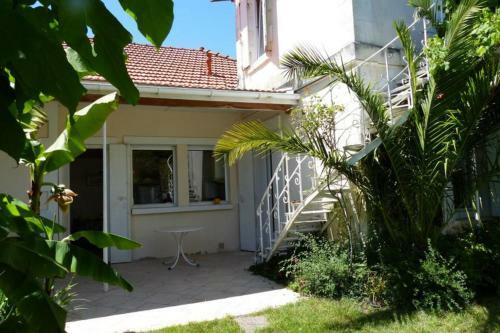 Villa Blanche � Ares