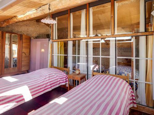 Lovely Holiday Home In Artignosc-sur-verdon With Pool