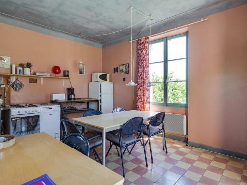 Lovely Holiday Home In Artignosc-sur-verdon With Pool