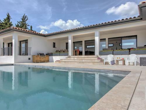 Modern Villa In Azille With Private Pool And Jacuzzi