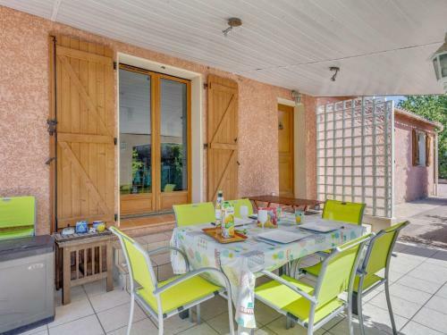 Charming Holiday Home In Barjols With Private Pool