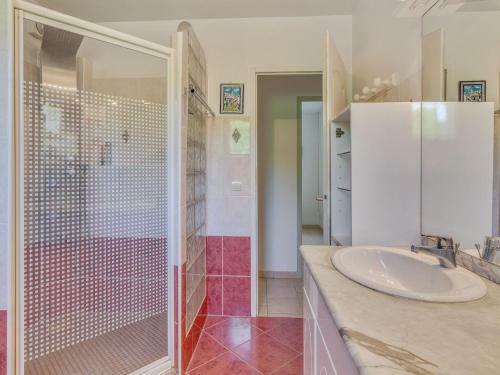 Charming Holiday Home In Barjols With Private Pool