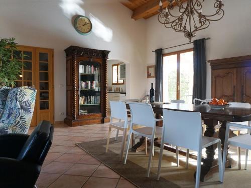Charming Villa With Private Pool In Beaufort