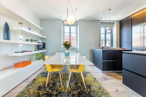 Balea Keyweek Seafront Duplex Apartment With Balcony And Garage Biarritz