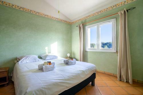 Villa Marine Charming Villa With Garden In Biot