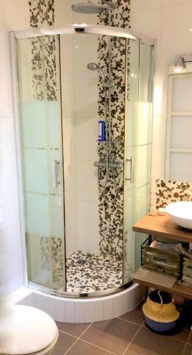 Charming Flat With Terrace 500m From The Beach