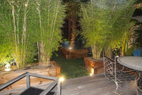 Larm�e Furnished Townhouse