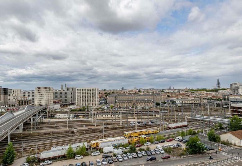 B&B Hotel Bordeaux Centre Gare Saint-jean
