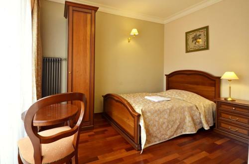 Hostal Poduszka Pensjonat Nad Rzek?
