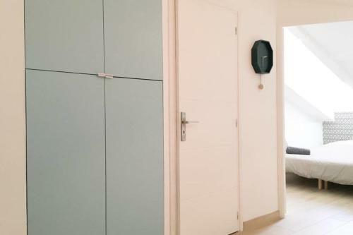 Charming 1 Bedroom Apartment Center