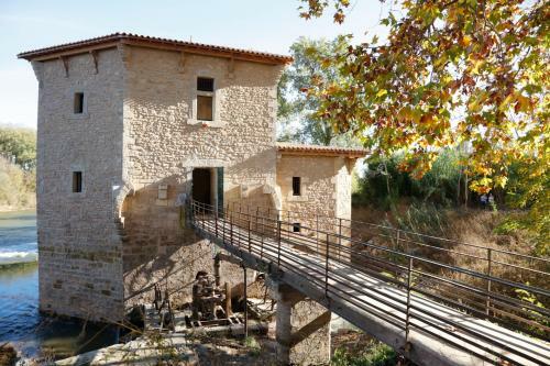 Castelnau-de-guers Villa Sleeps 10