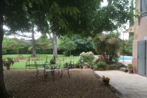 Stunning Property Between Alpilles And Luberon