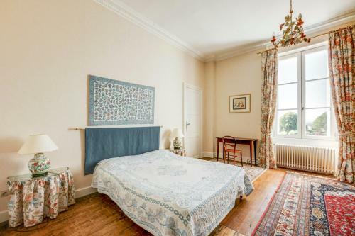 Cernay Chateau Sleeps 16 Pool Wifi