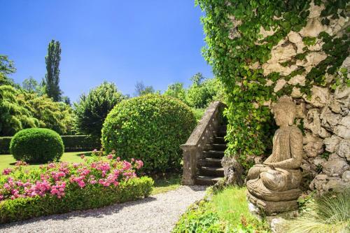 Chamborigaud Chateau Sleeps 18 Pool Wifi