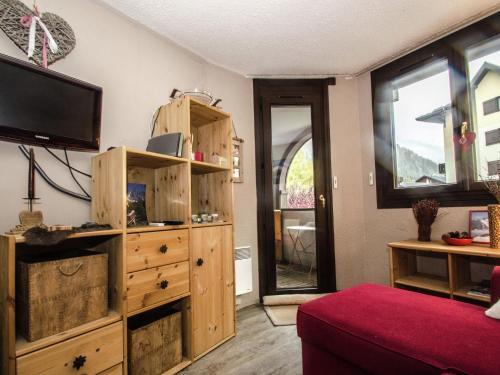 Beautiful Apartment In Chamonix With Mountain View