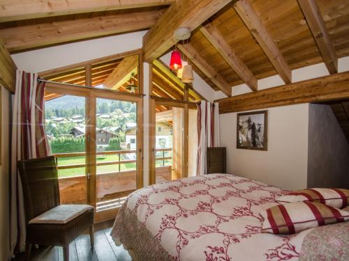 Cozy Chalet In Rhone Alpes With Terrace