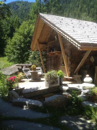 Small Traditional Chalet Near Chamonix
